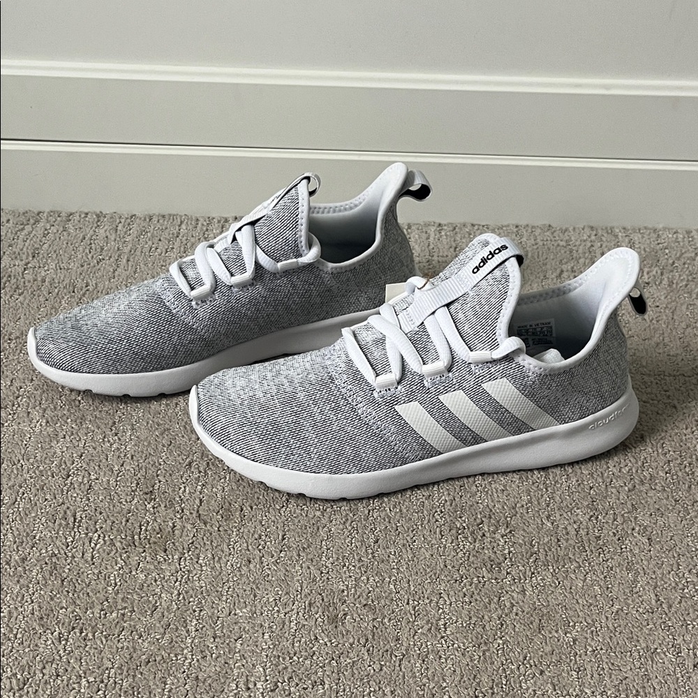 Brand new Adidas Women’s Light Gray Cloudfoam Sneakers